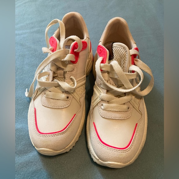 COACH Running Shoes Size 6 - Picture 8 of 12
